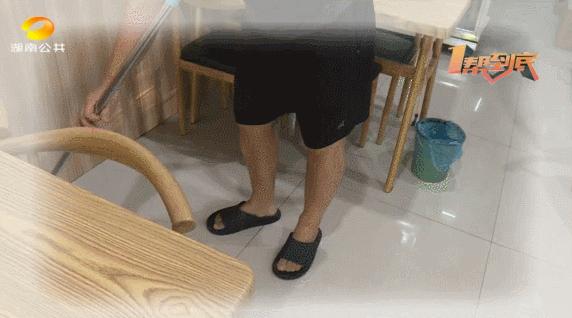 DƬ